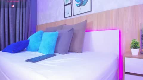 Alanna  online show from September 13, 2025, 2:33 am