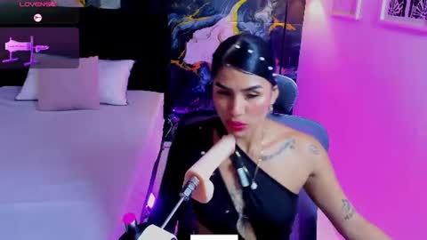 Alana online show from June 19, 2026, 7:50 pm