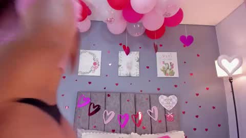 Snapshot of alannajones1 chatting on February 27, 2026, 11:32 am Alanna online show from February 27, 2026, 11:32 am