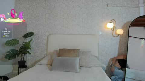 alannarouge online show from May 19, 2026, 11:49 am