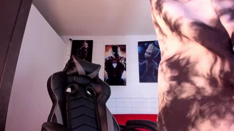 Snapshot of alannaughty_ chatting on December 13, 2024, 11:28 pm alannaughty_ online show from December 13, 2024, 11:28 pm