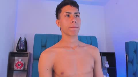 Snapshot of alannaughty_ chatting on December 24, 2024, 9:11 pm alannaughty_ online show from December 24, 2024, 9:11 pm