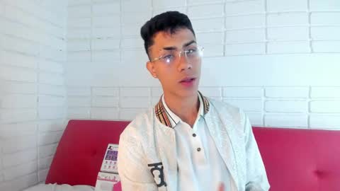 Snapshot of alannaughty_ chatting on December 29, 2024, 10:56 am alannaughty_ online show from December 29, 2024, 10:56 am