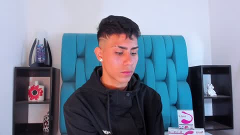 Snapshot of alannaughty_ chatting on January 17, 2025, 9:28 pm alannaughty_ online show from January 17, 2025, 9:28 pm