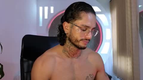 alan online show from November 25, 2025, 1:22 pm