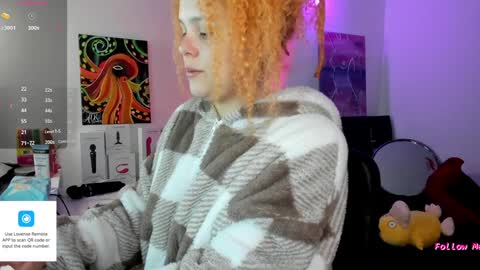 Snapshot of alaska_colors chatting on December 2, 2024, 1:57 pm Caro online show from December 2, 2024, 1:57 pm