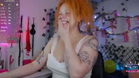 Snapshot of alaska_colors chatting on October 1, 2025, 12:44 pm Caro online show from October 1, 2025, 12:44 pm