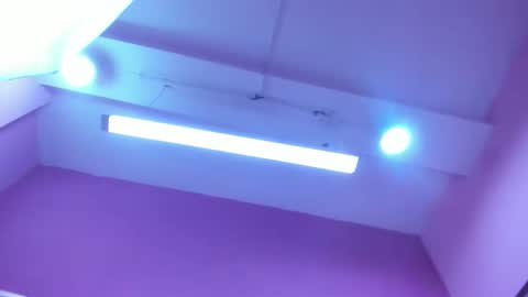 AlaSmith  online show from November 21, 2025, 1:48 am