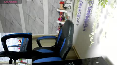 Snapshot of alayasmile chatting on May 3, 2026, 12:44 pm Alaya online show from May 3, 2026, 12:44 pm