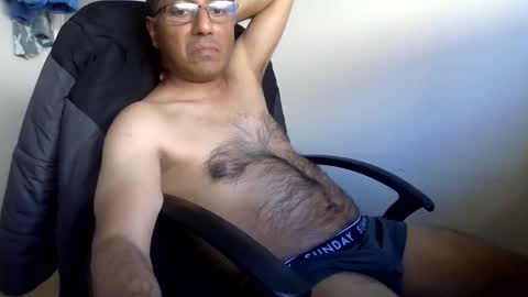 Snapshot of albalchal1973 chatting on September 18, 2025, 1:40 am albalchal1973 online show from September 18, 2025, 1:40 am