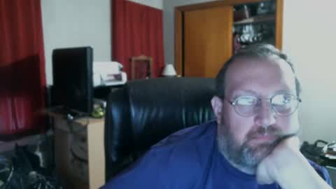 Snapshot of alberik2316 chatting on December 24, 2024, 9:00 pm Alberik online show from December 24, 2024, 9:00 pm