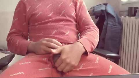 Snapshot of albertom78 chatting on November 7, 2025, 11:10 am albertom78 online show from November 7, 2025, 11:10 am