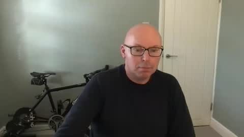 Snapshot of alc300170 chatting on September 30, 2025, 8:19 am alc300170 online show from September 30, 2025, 8:19 am