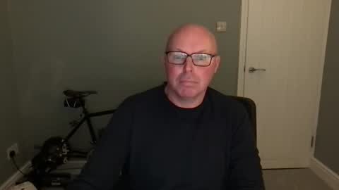 Snapshot of alc300170 chatting on October 6, 2025, 6:00 am alc300170 online show from October 6, 2025, 6:00 am