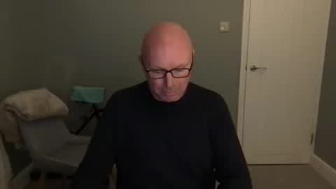 Snapshot of alc300170 chatting on October 17, 2025, 6:16 am alc300170 online show from October 17, 2025, 6:16 am