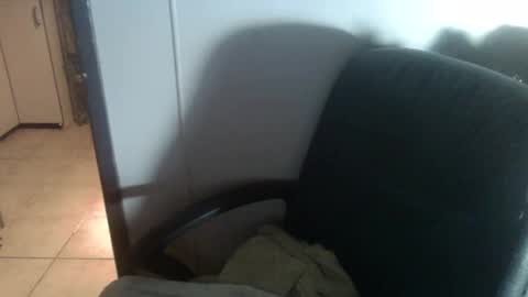 aldoods2000984667 online show from February 11, 2025, 12:37 pm