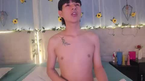 ale_aurarashi online show from November 6, 2025, 2:34 am