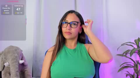 aleaa  online show from October 24, 2025, 12:52 am