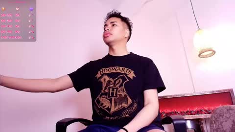  Alec  Help me reach 20 Likes online show from December 17, 2025, 3:23 am