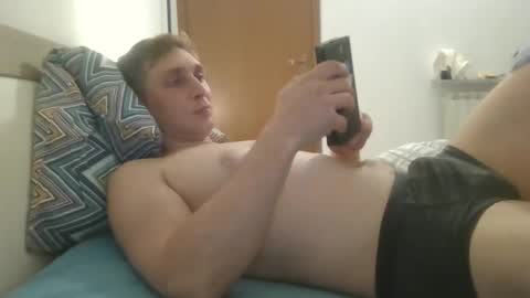 Snapshot of aledewalt chatting on December 23, 2024, 12:25 am call me on skp alexdewalt online show from December 23, 2024, 12:25 am