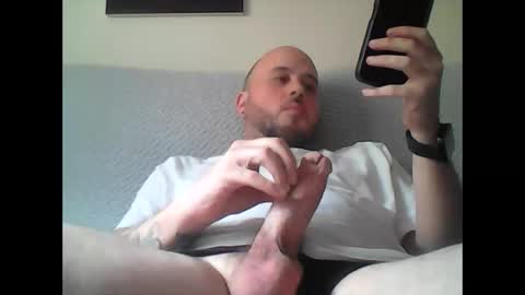 Snapshot of aleeexxxx4u chatting on February 16, 2026, 1:29 pm aleeexxxx4u online show from February 16, 2026, 1:29 pm