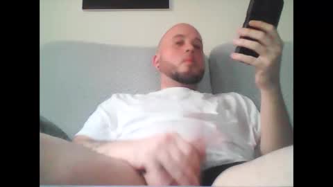 Snapshot of aleeexxxx4u chatting on February 18, 2026, 10:44 am aleeexxxx4u online show from February 18, 2026, 10:44 am