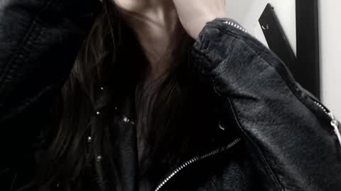 Ale online show from October 28, 2025, 12:09 pm