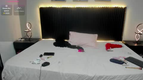 Snapshot of aleja__slav3 chatting on February 5, 2026, 8:02 pm aleja__slav3 online show from February 5, 2026, 8:02 pm