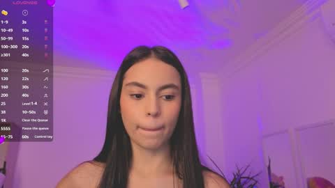 Snapshot of alejaa___ chatting on May 4, 2026, 11:28 am Alejandra online show from May 4, 2026, 11:28 am