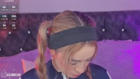 Snapshot of alejamillan1 chatting on February 28, 2025, 8:20 am night GTM -5 online show from February 28, 2025, 8:20 am