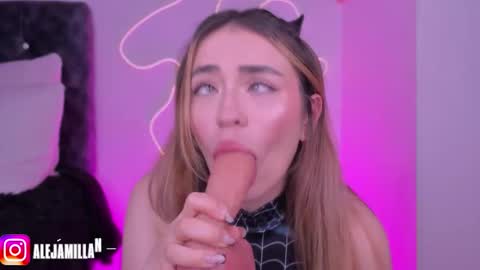 Snapshot of alejamillan1 chatting on November 27, 2025, 5:20 am night GTM -5 online show from November 27, 2025, 5:20 am