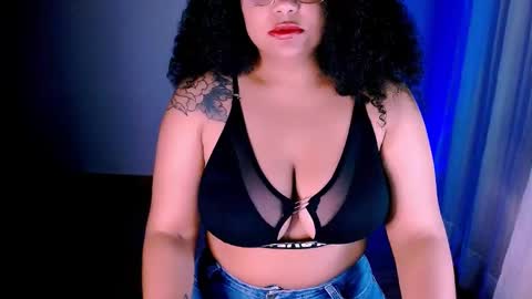 Alejandra  online show from January 28, 2025, 11:28 pm