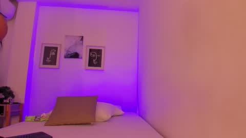 Alejandra online show from February 1, 2026, 12:26 pm