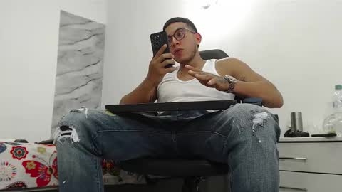 Snapshot of alejandrocock23 chatting on January 13, 2026, 10:26 pm alejandrocock online show from January 13, 2026, 10:26 pm