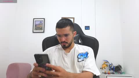 Snapshot of alejandroo_7 chatting on December 19, 2025, 3:30 pm alejandroo_7 online show from December 19, 2025, 3:30 pm