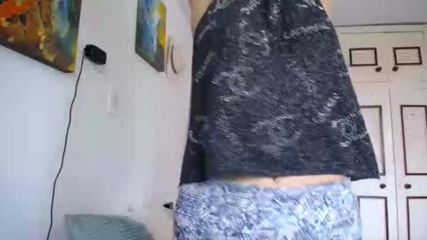 Snapshot of alejaxxxhot chatting on November 29, 2025, 3:48 pm alejaxxxhot online show from November 29, 2025, 3:48 pm