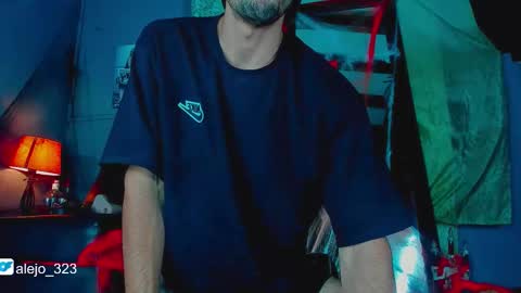 alejo_323__ online show from October 29, 2025, 1:08 am