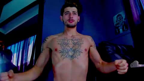 alejo_323__ online show from April 12, 2026, 2:33 pm