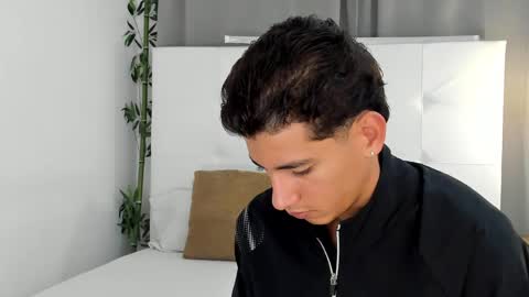 Snapshot of alejo_exotic chatting on June 9, 2026, 12:17 pm alejo_exotic online show from June 9, 2026, 12:17 pm
