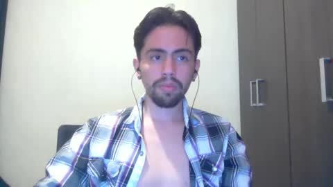 alejo_shy online show from December 12, 2024, 11:47 pm