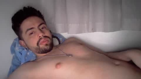 alejo_shy online show from November 24, 2025, 2:39 pm