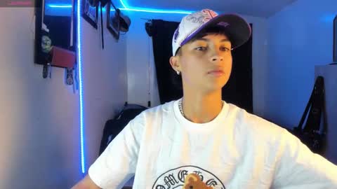 Snapshot of alejoo_storms chatting on October 15, 2025, 9:42 am alejo online show from October 15, 2025, 9:42 am