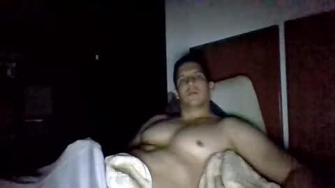 Snapshot of alejxoxo chatting on February 3, 2025, 6:13 am alejxoxo online show from February 3, 2025, 6:13 am