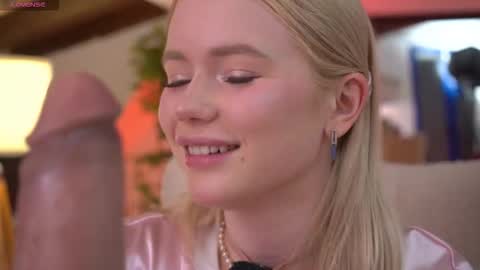 Lexi online show from February 13, 2026, 4:30 am