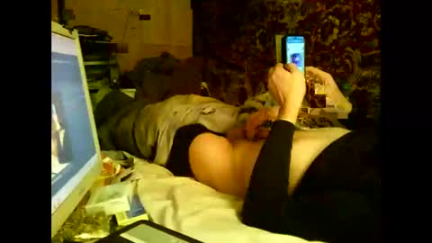 Snapshot of alekss4 chatting on December 15, 2024, 12:17 pm alekss4 online show from December 15, 2024, 12:17 pm