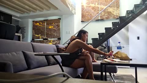 Snapshot of alenart chatting on December 29, 2024, 7:32 pm alenart online show from December 29, 2024, 7:32 pm