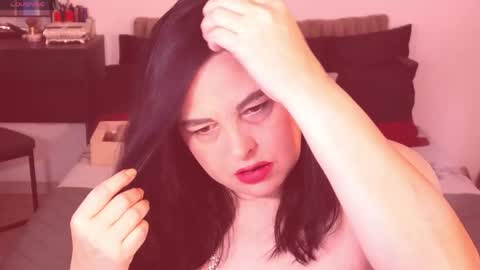 Alenni online show from June 10, 2026, 3:07 am