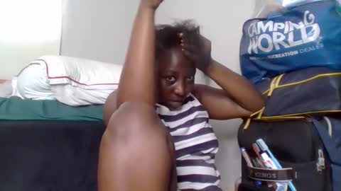 Noreen Kennth and Emilly online show from November 11, 2025, 9:31 am