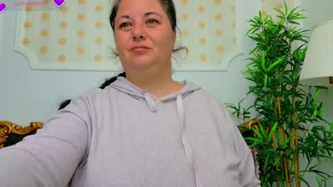 Snapshot of alesha_arabian_ chatting on April 20, 2026, 4:04 am alesha_arabian_ online show from April 20, 2026, 4:04 am