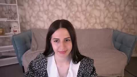 alesiadessmond online show from June 16, 2026, 1:03 pm